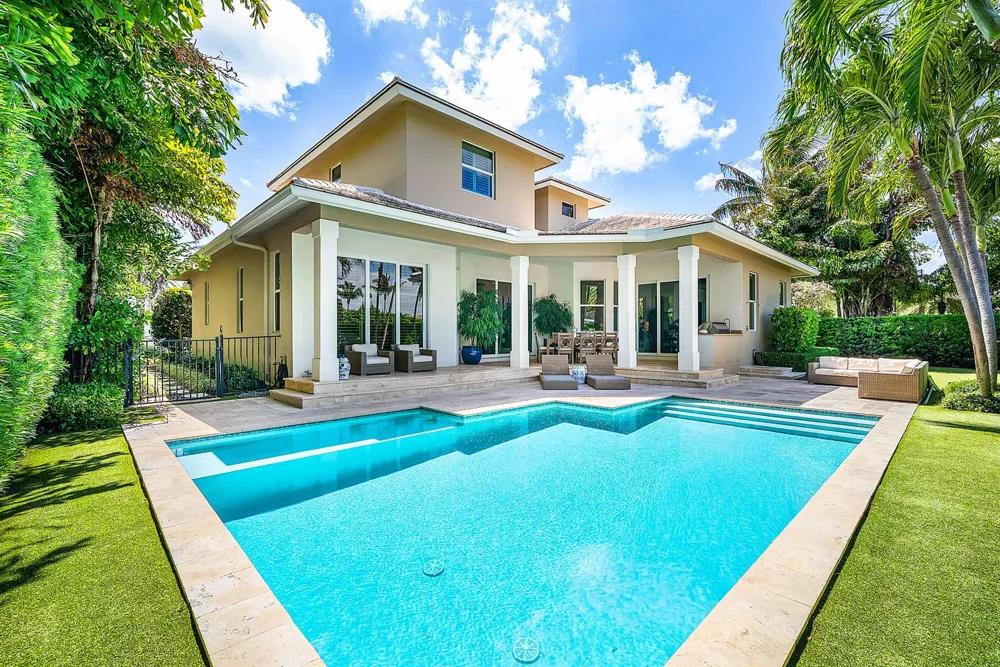 33 Spanish River Drive Ocean Ridge, FL 33435