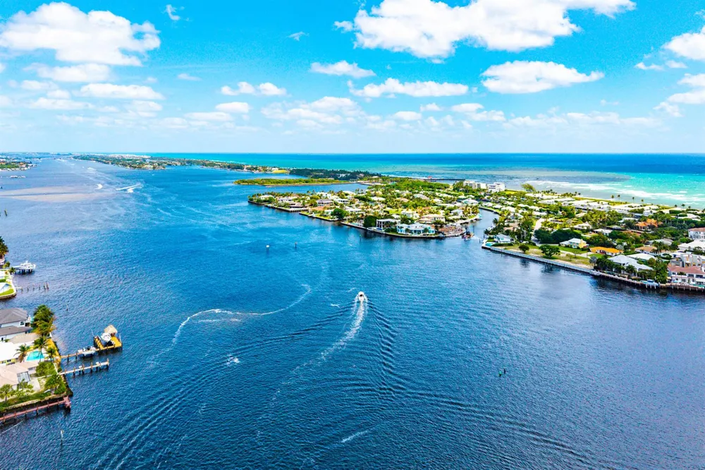 33 Spanish River Drive Ocean Ridge, FL 33435