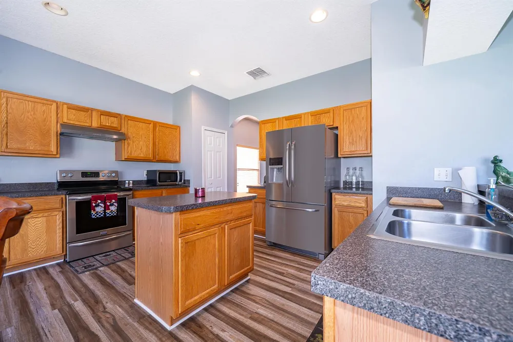 2591 Dover Glen Circle Orlando, FL 32828
