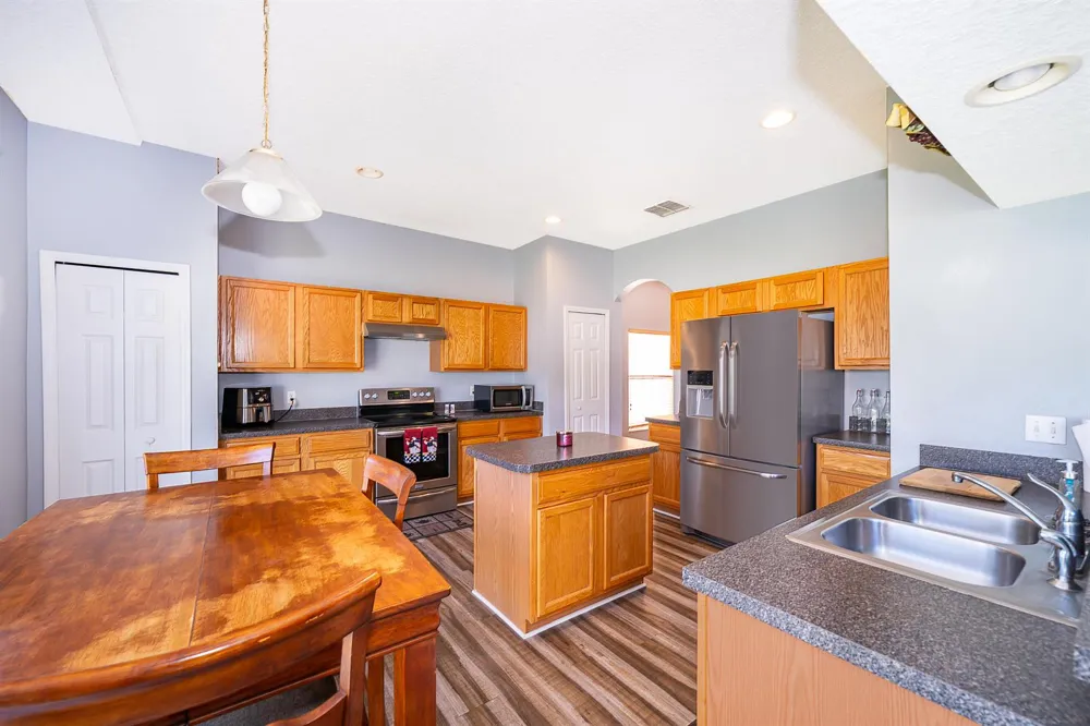 2591 Dover Glen Circle Orlando, FL 32828