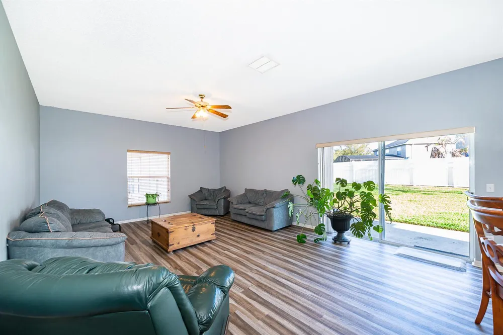 2591 Dover Glen Circle Orlando, FL 32828