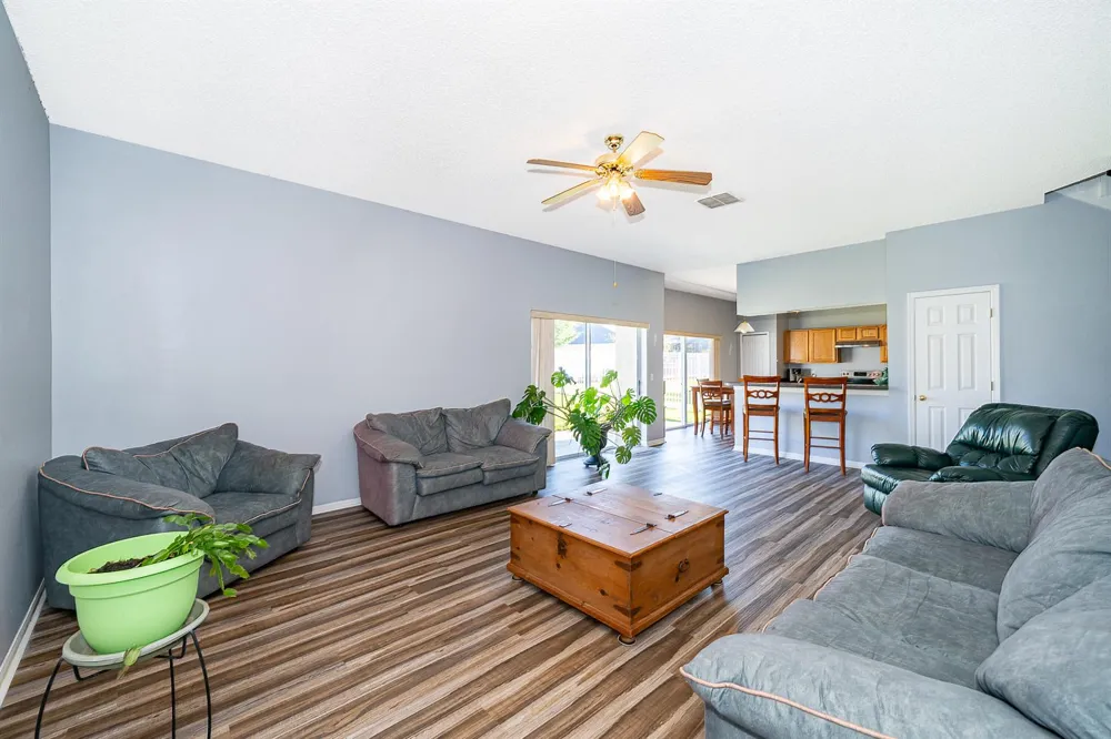 2591 Dover Glen Circle Orlando, FL 32828