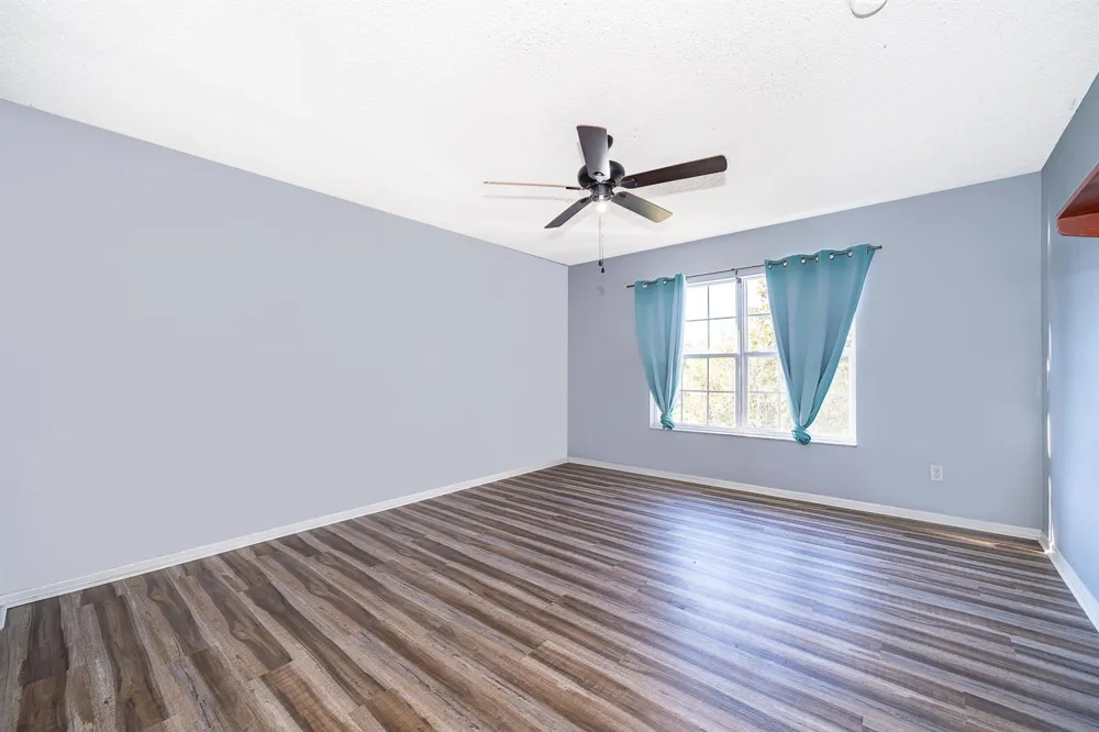 2591 Dover Glen Circle Orlando, FL 32828