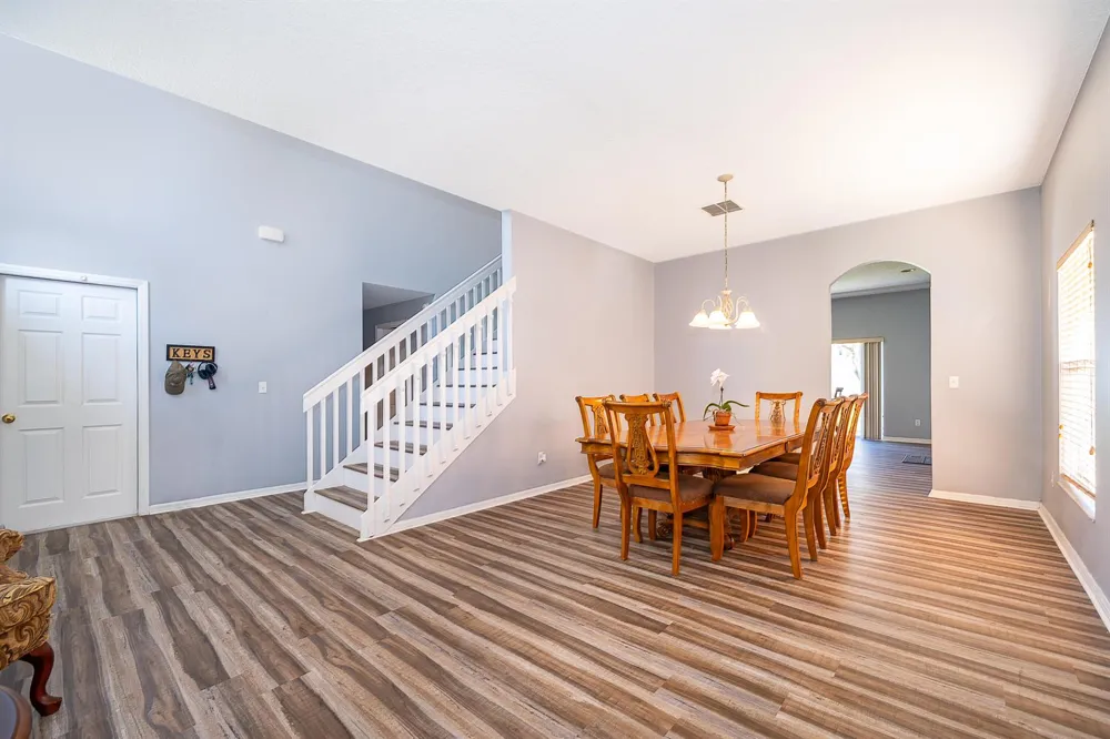 2591 Dover Glen Circle Orlando, FL 32828
