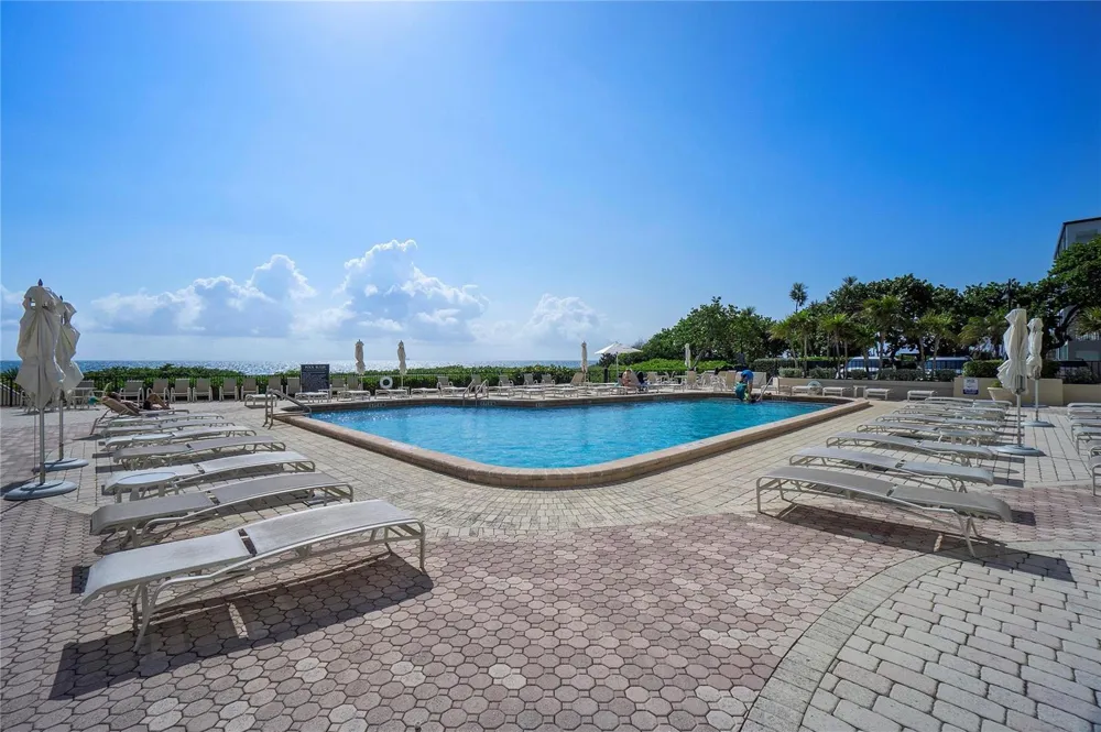 1900 S Ocean Boulevard #8l Lauderdale By The Sea, FL 33062