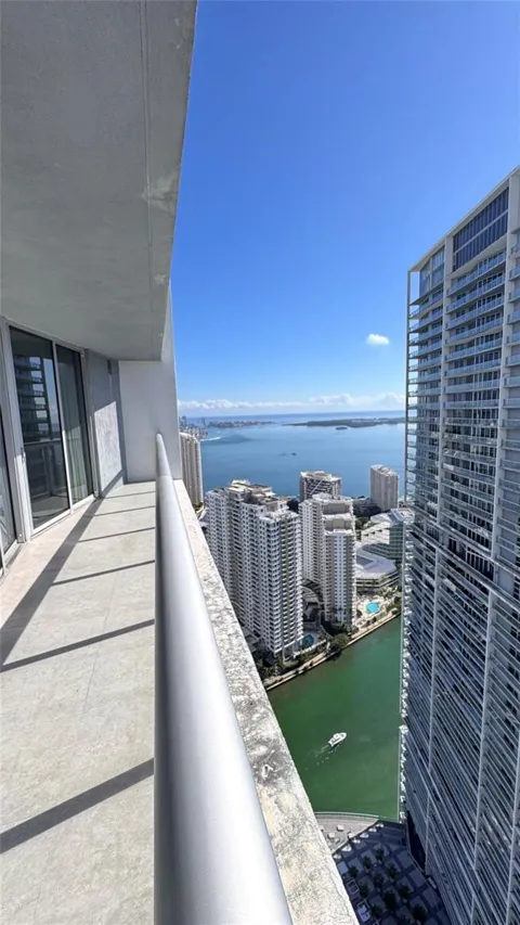 475 Brickell Avenue #4913