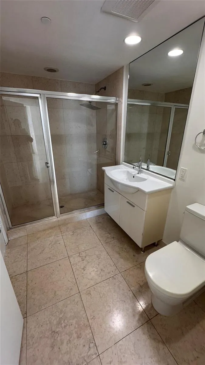 475 Brickell Avenue #4913 Miami, FL 33131