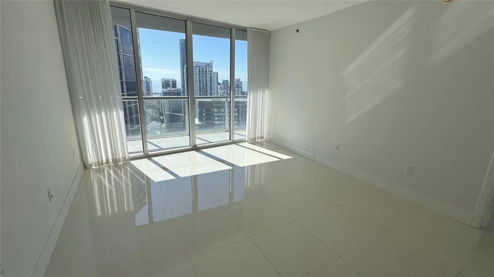 475 Brickell Avenue #4913 Miami, FL 33131