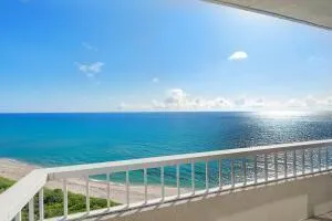 5550 Ocean Drive #12c