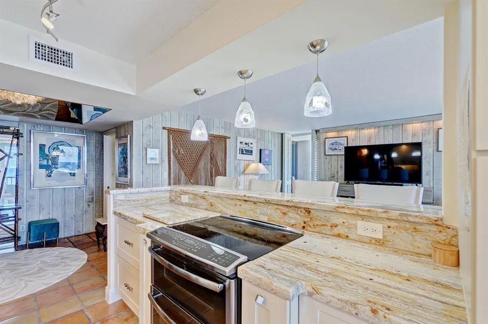 5550 Ocean Drive #12c Singer Island, FL 33404