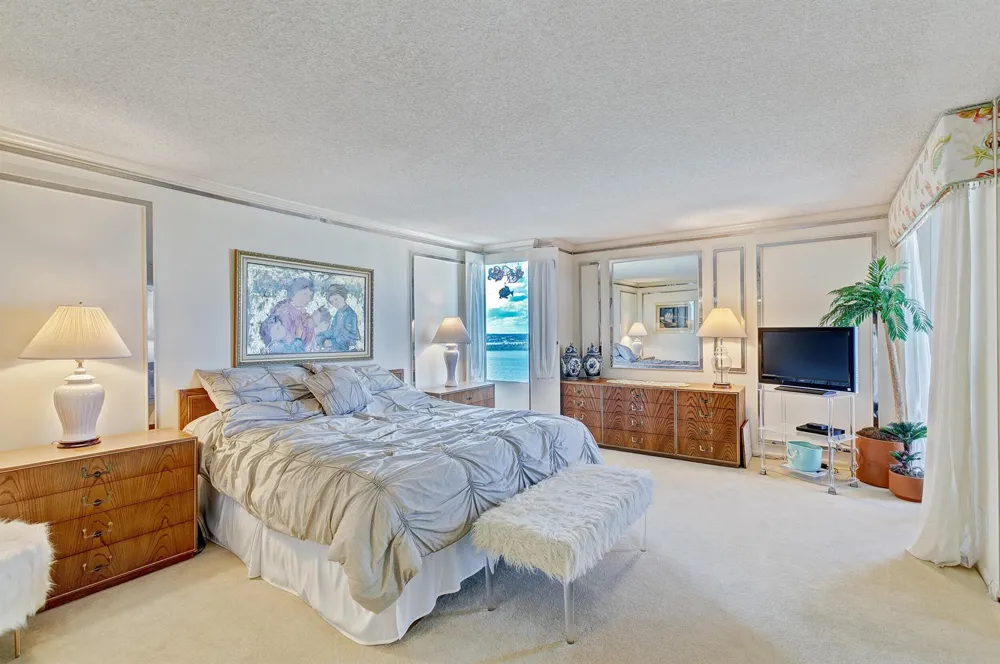 5550 Ocean Drive #12c Singer Island, FL 33404
