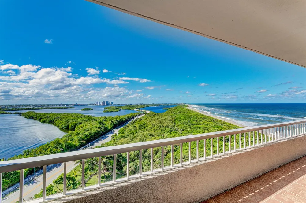5550 Ocean Drive #12c Singer Island, FL 33404
