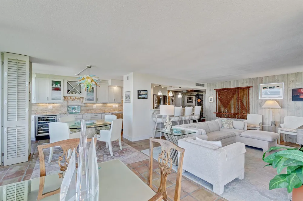 5550 Ocean Drive #12c Singer Island, FL 33404