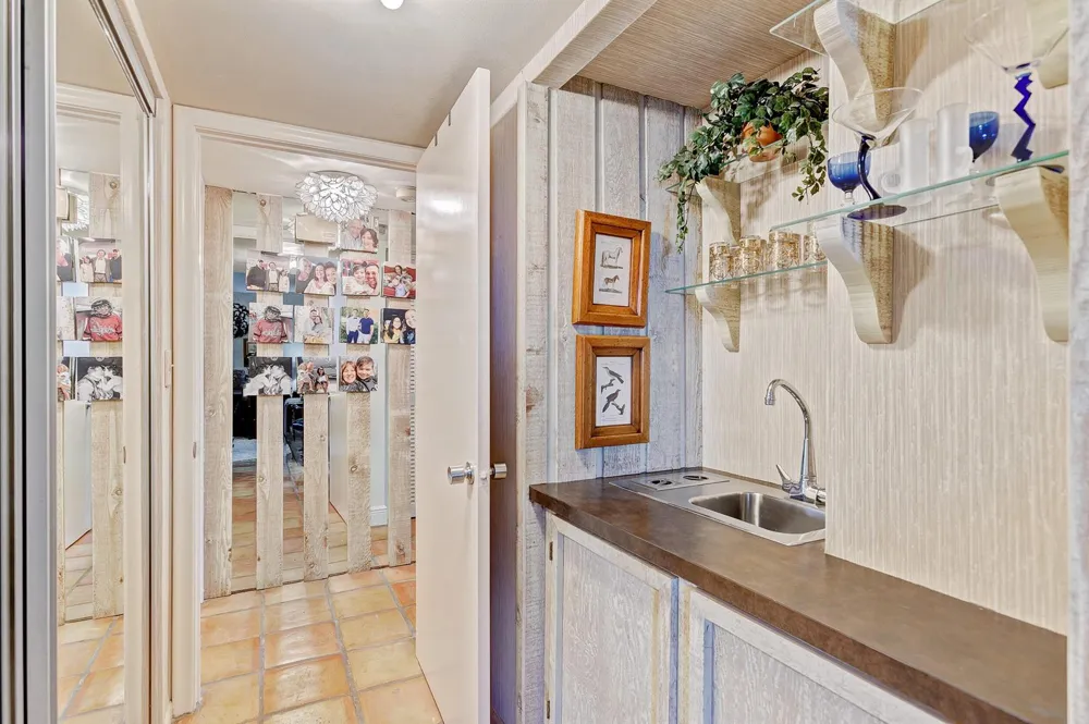 5550 Ocean Drive #12c Singer Island, FL 33404