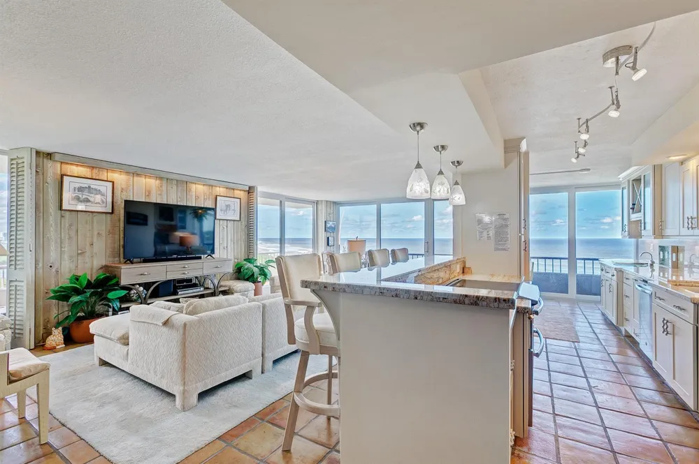 5550 Ocean Drive #12c Singer Island, FL 33404