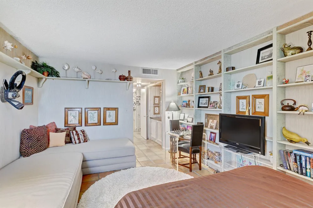 5550 Ocean Drive #12c Singer Island, FL 33404