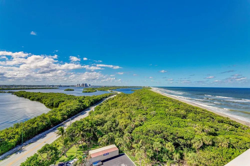 5550 Ocean Drive #12c Singer Island, FL 33404