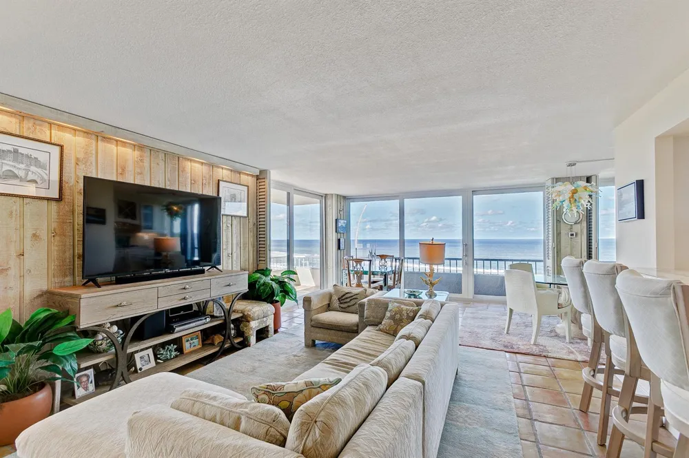 5550 Ocean Drive #12c Singer Island, FL 33404
