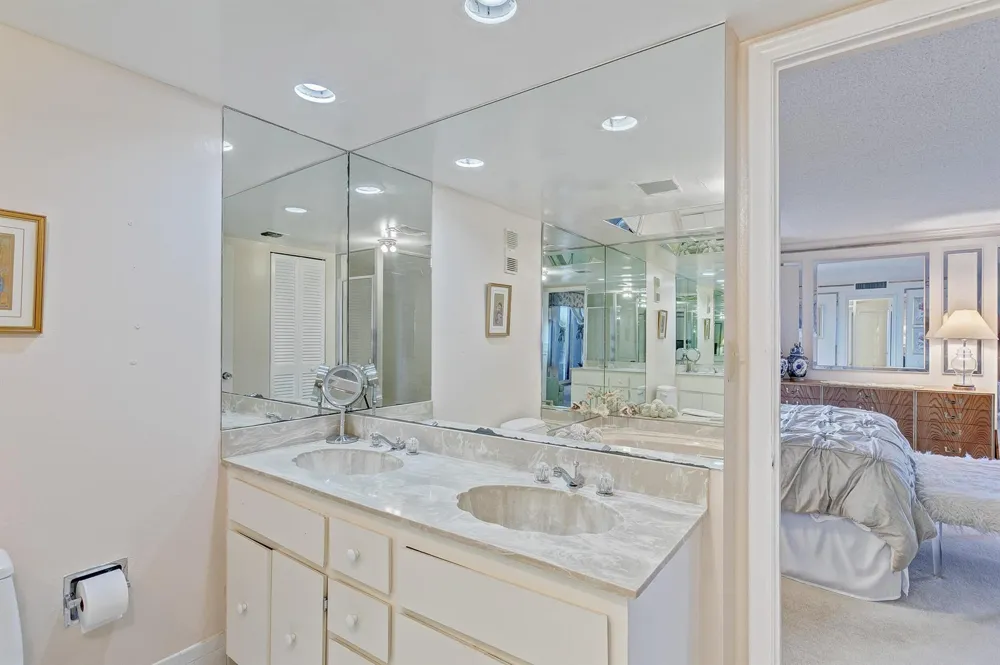 5550 Ocean Drive #12c Singer Island, FL 33404
