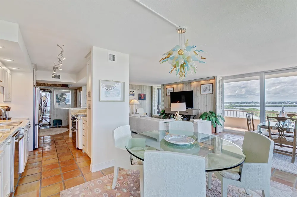 5550 Ocean Drive #12c Singer Island, FL 33404