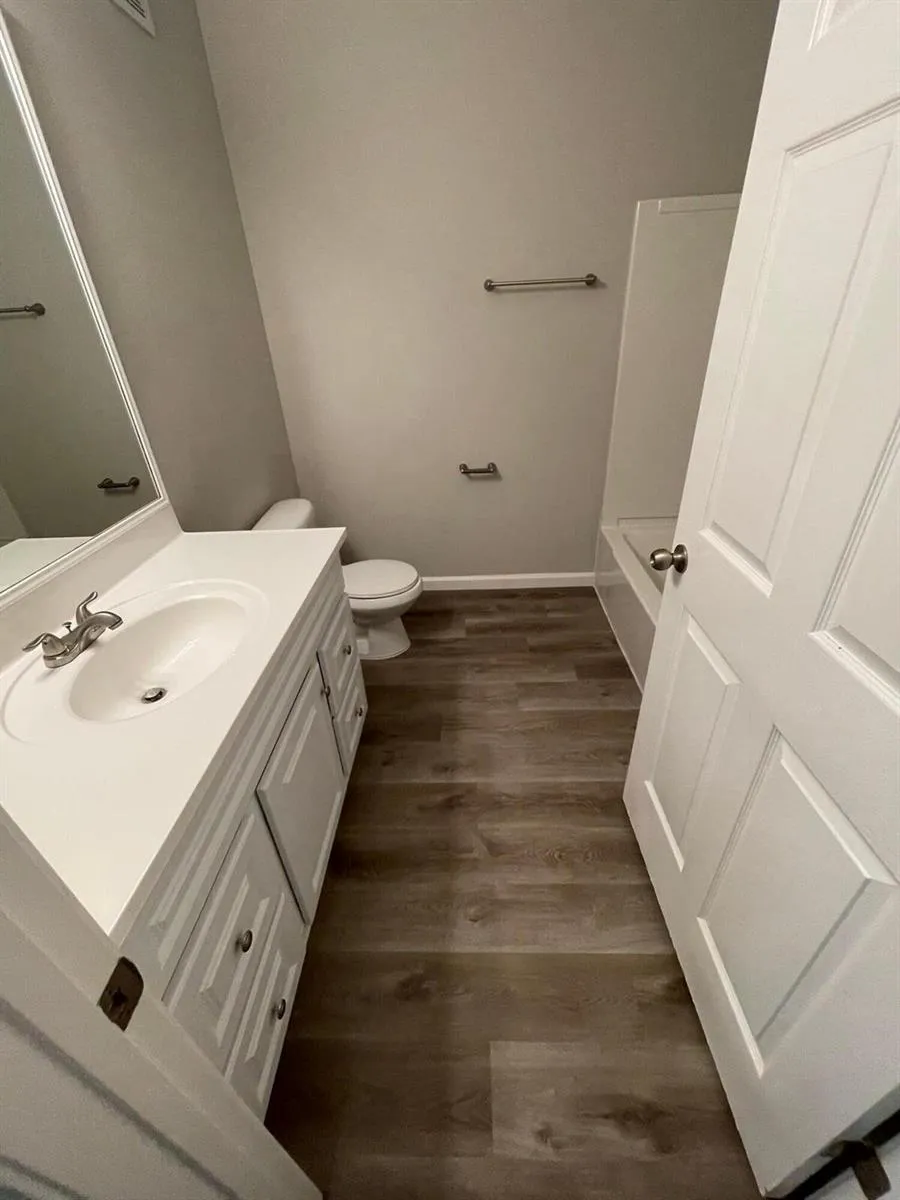 4998 Key Lime Drive #105 Jacksonville, FL 32256