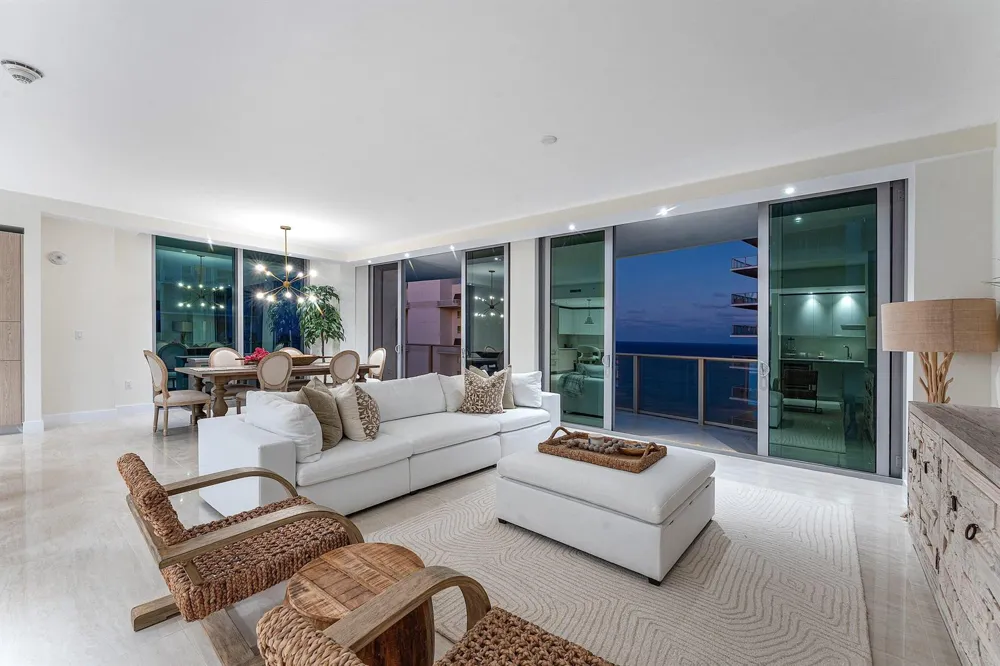 3100 Ocean Drive #1702p Singer Island, FL 33404