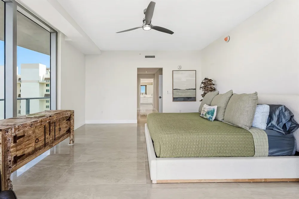 3100 Ocean Drive #1702p Singer Island, FL 33404