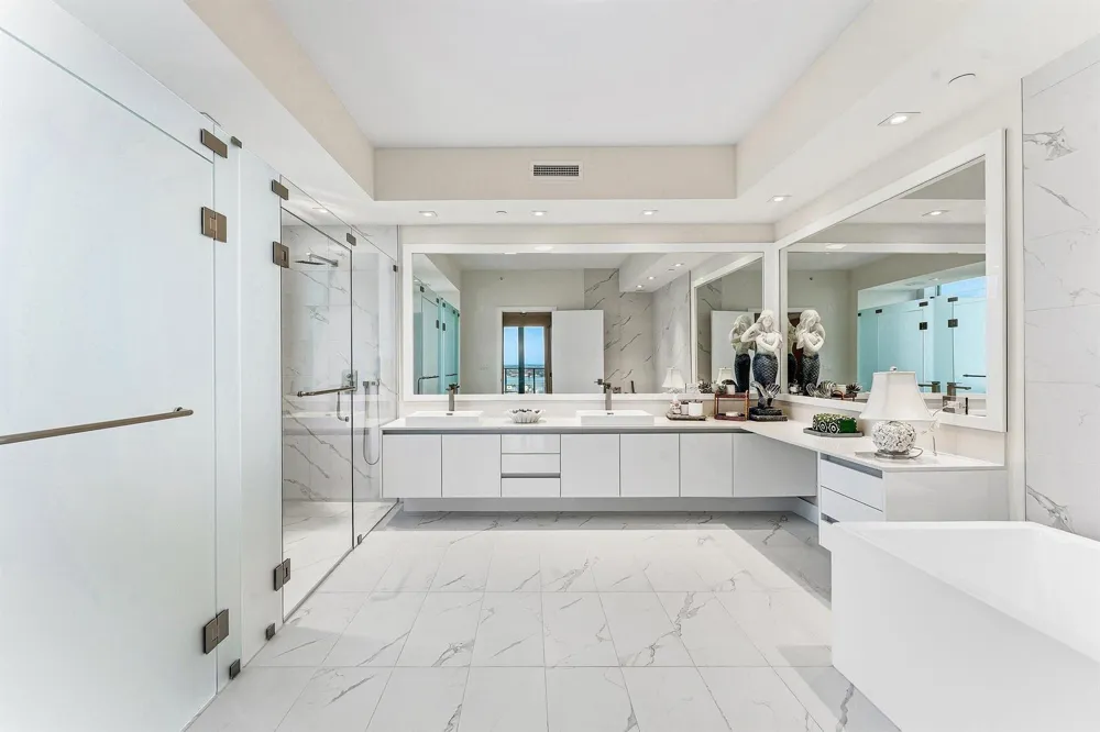 3100 Ocean Drive #1702p Singer Island, FL 33404