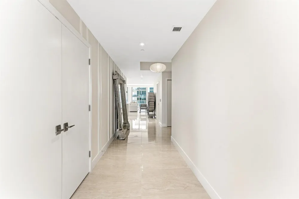 3100 Ocean Drive #1702p Singer Island, FL 33404