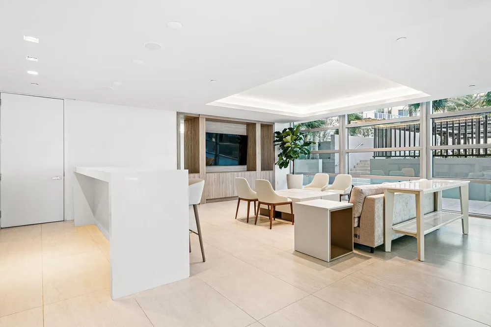 3100 Ocean Drive #1702p Singer Island, FL 33404