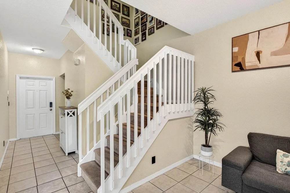 9090 NW 40th Place Sunrise, FL 33351