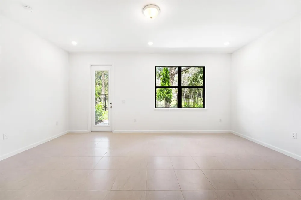 4315 Efendi Drive Lantana, FL 33462