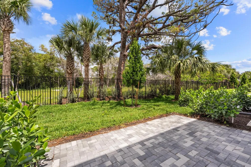 4315 Efendi Drive Lantana, FL 33462