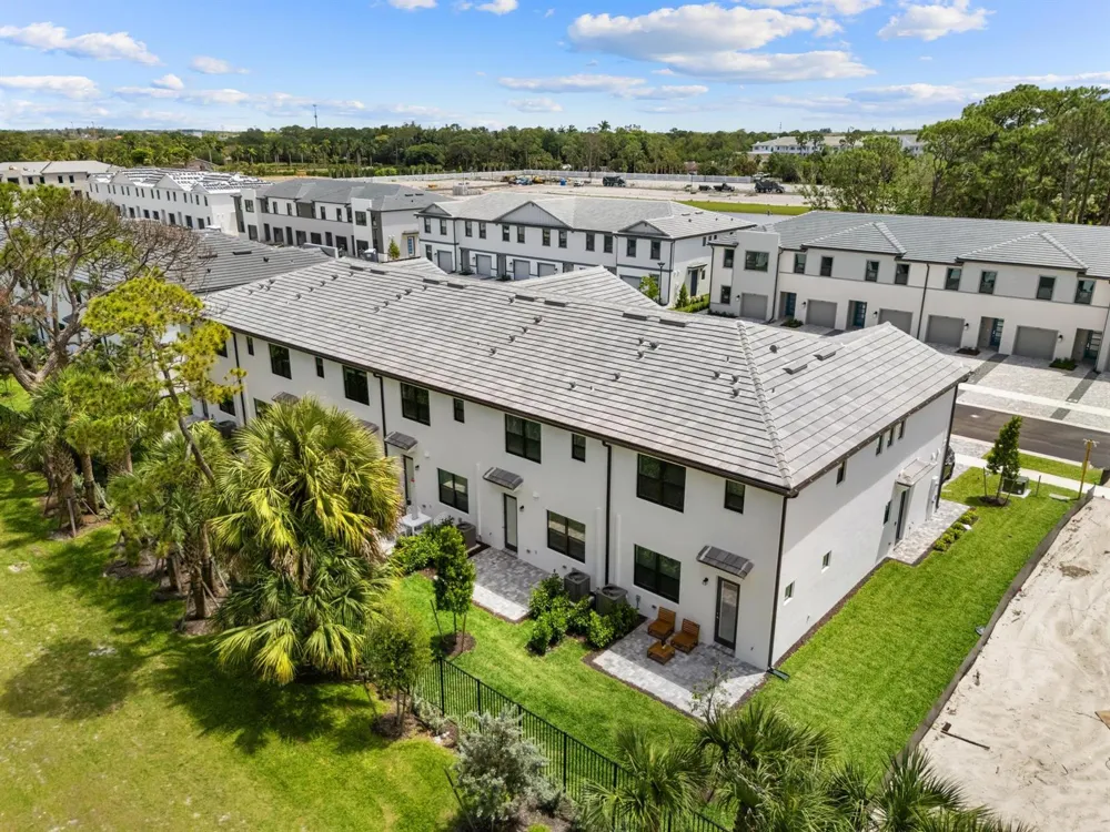 4315 Efendi Drive Lantana, FL 33462