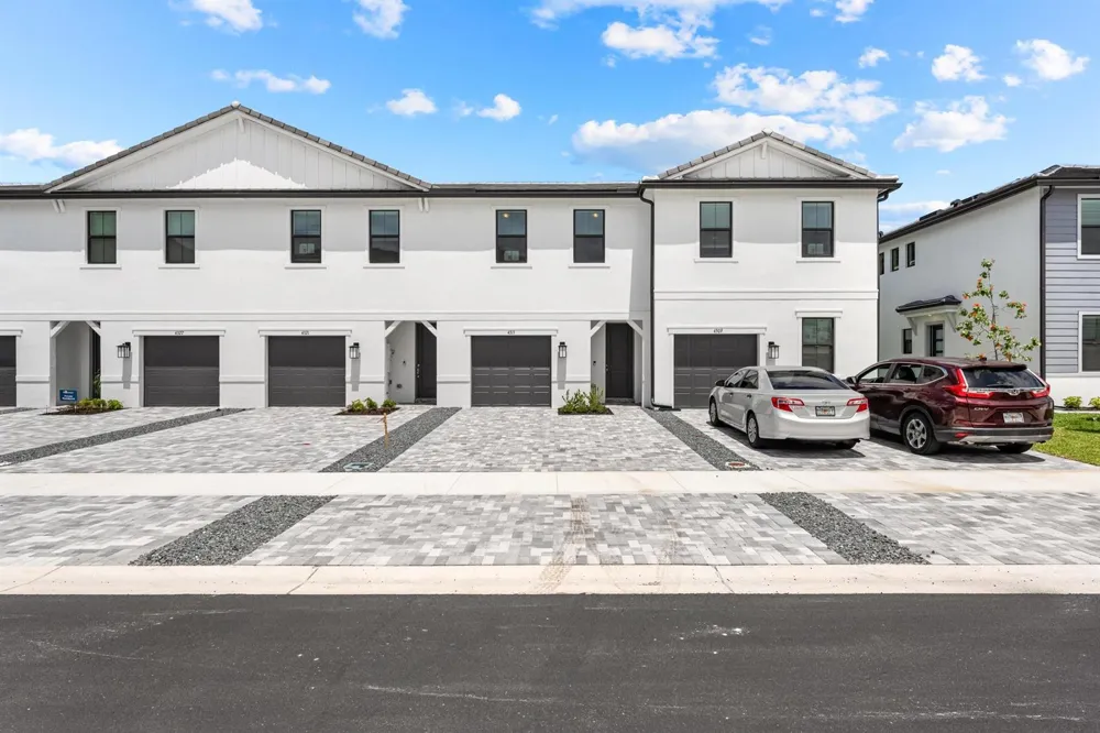 4315 Efendi Drive Lantana, FL 33462