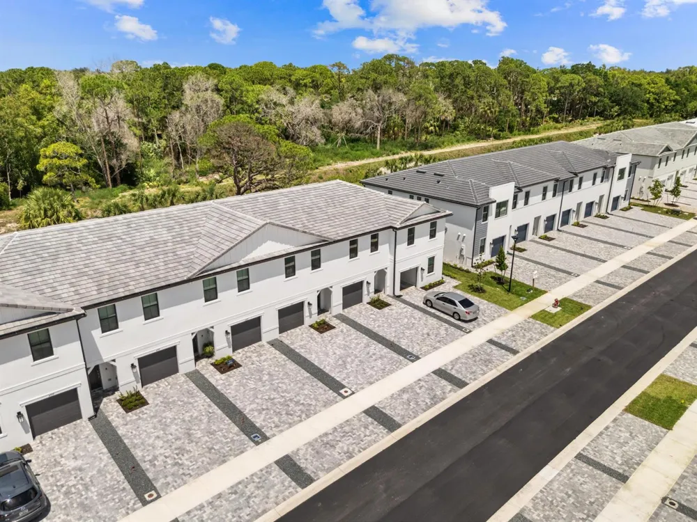 4333 Efendi Drive Lantana, FL 33462
