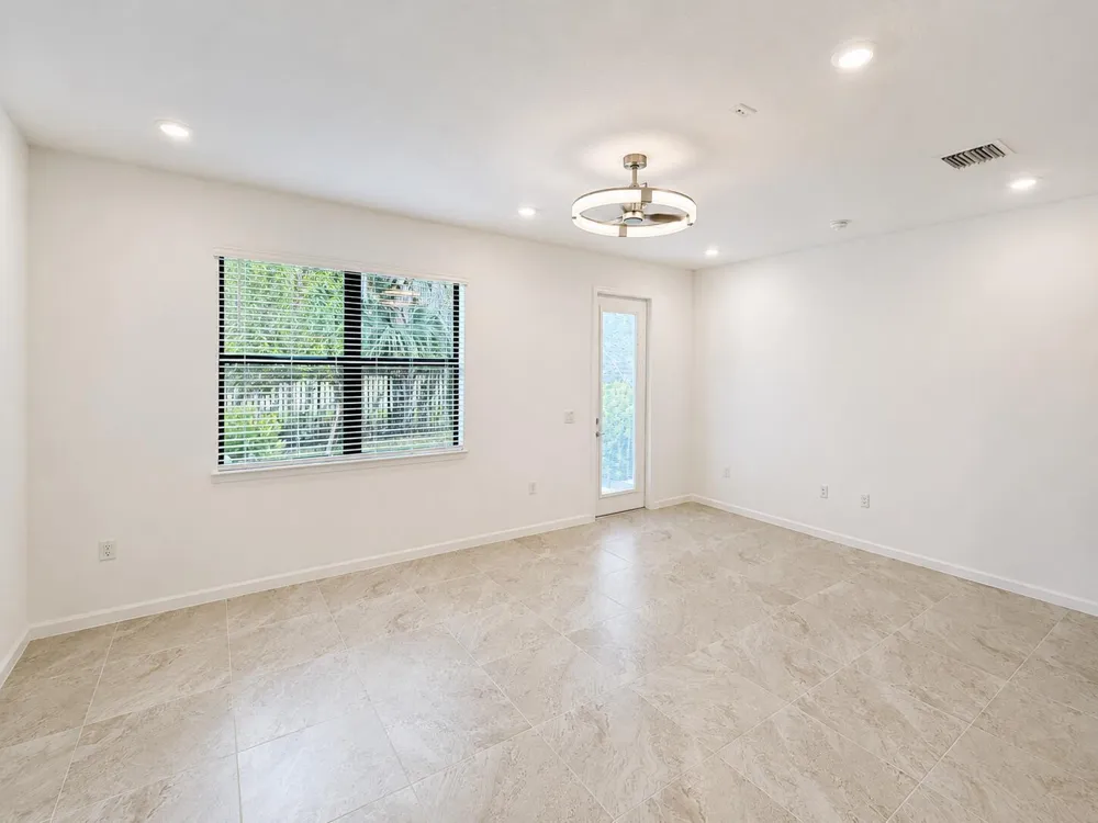 4333 Efendi Drive Lantana, FL 33462