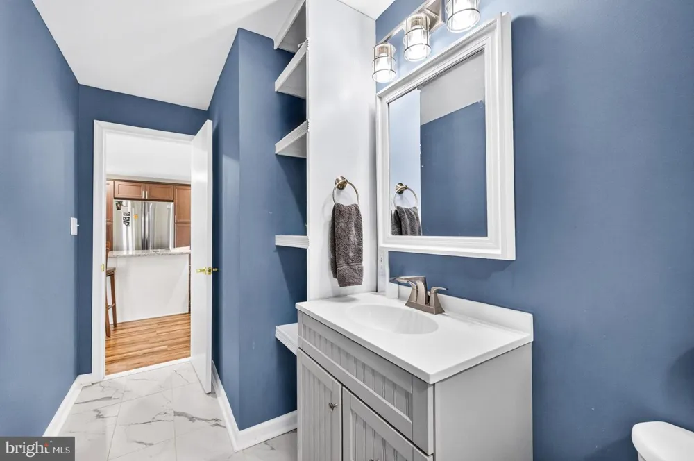 160 MAGNOLIA ROAD Sterling, VA 20164
