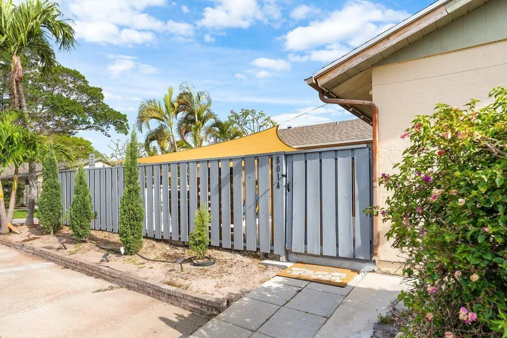 8014 Ambach Way Hypoluxo, FL 33462