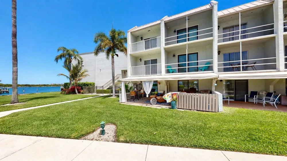 1300 Seaway Drive #D13 Fort Pierce, FL 34949