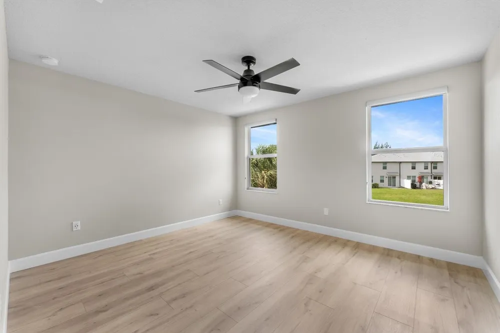 5661 Mentmore Drive Mangonia Park, FL 33407