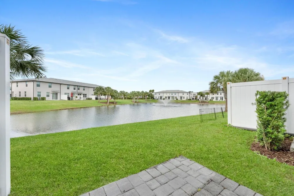 5661 Mentmore Drive Mangonia Park, FL 33407