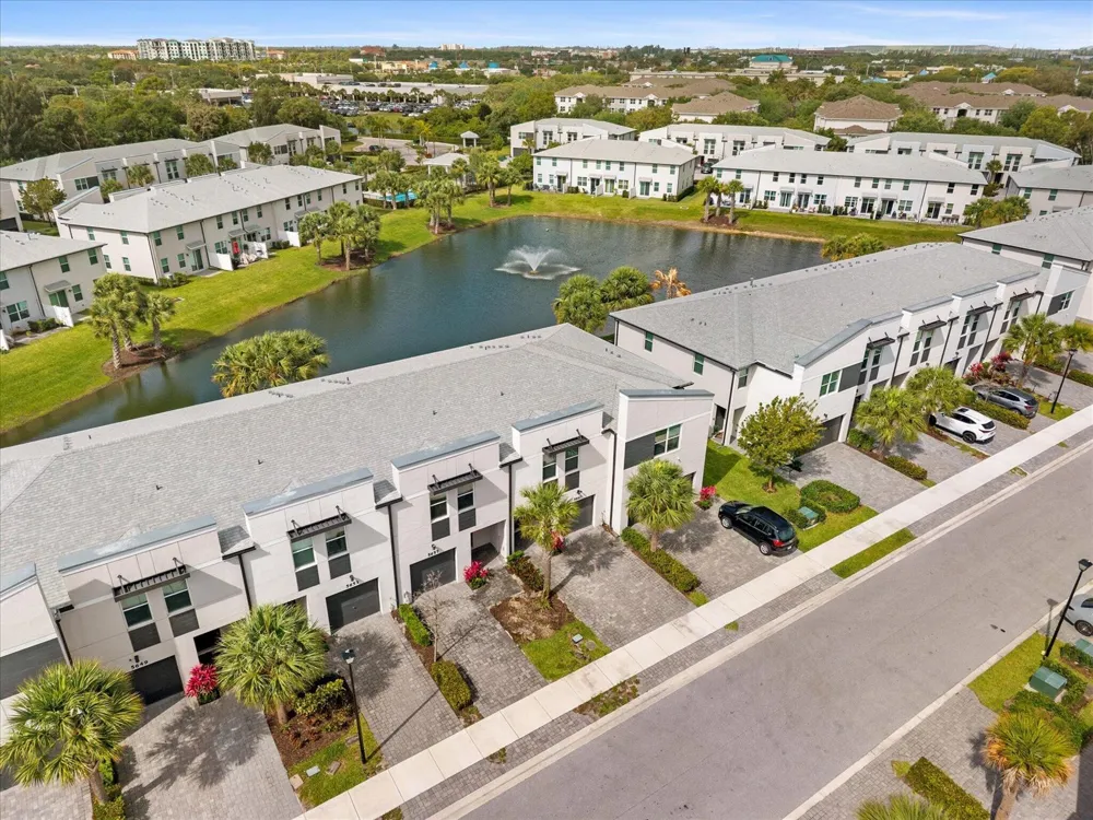 5661 Mentmore Drive Mangonia Park, FL 33407