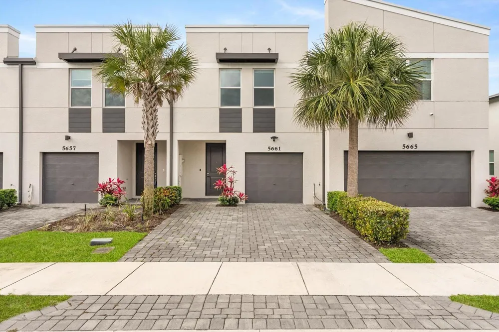 5661 Mentmore Drive Mangonia Park, FL 33407