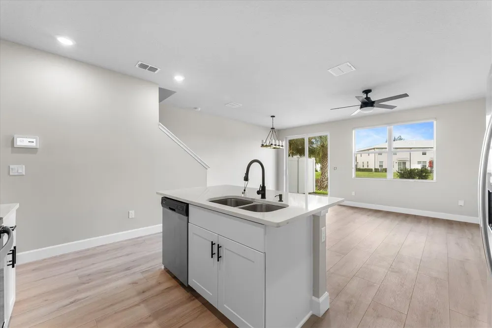 5661 Mentmore Drive Mangonia Park, FL 33407