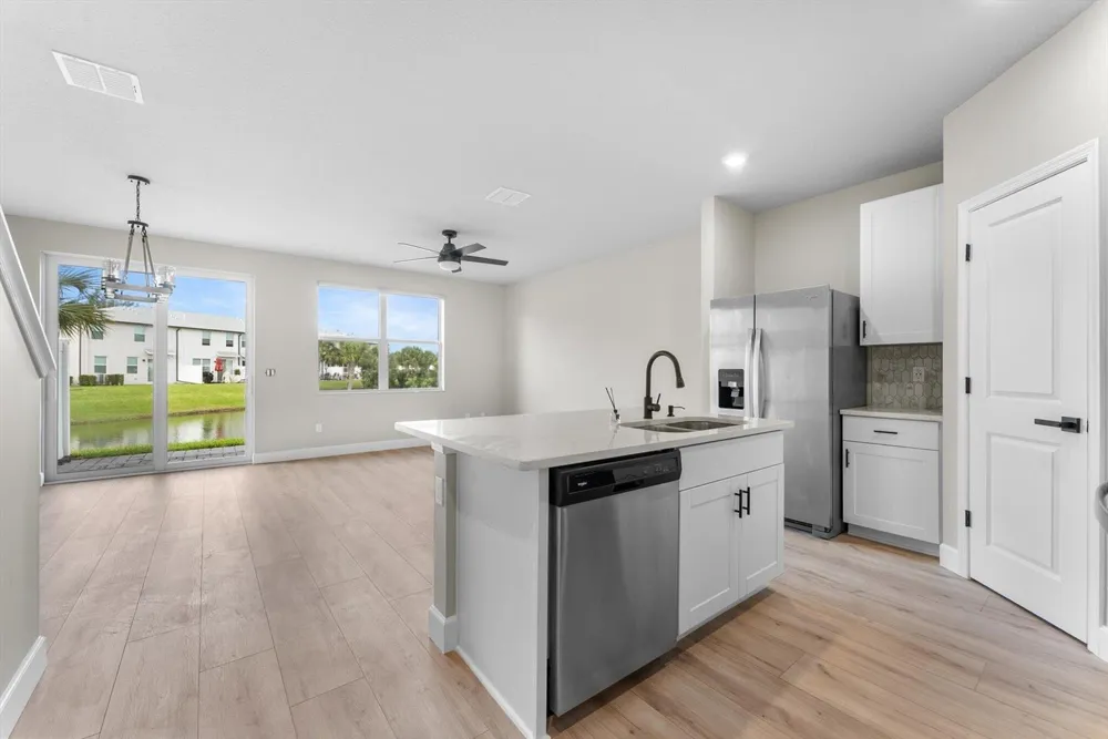5661 Mentmore Drive Mangonia Park, FL 33407