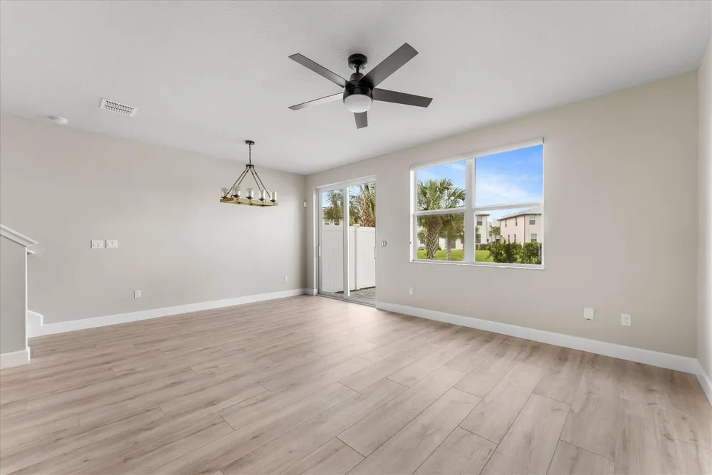 5661 Mentmore Drive Mangonia Park, FL 33407