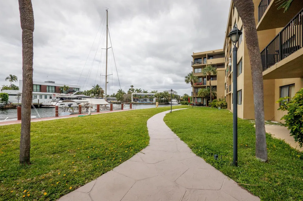 301 Golden Isles Drive #412 Hallandale Beach, FL 33009