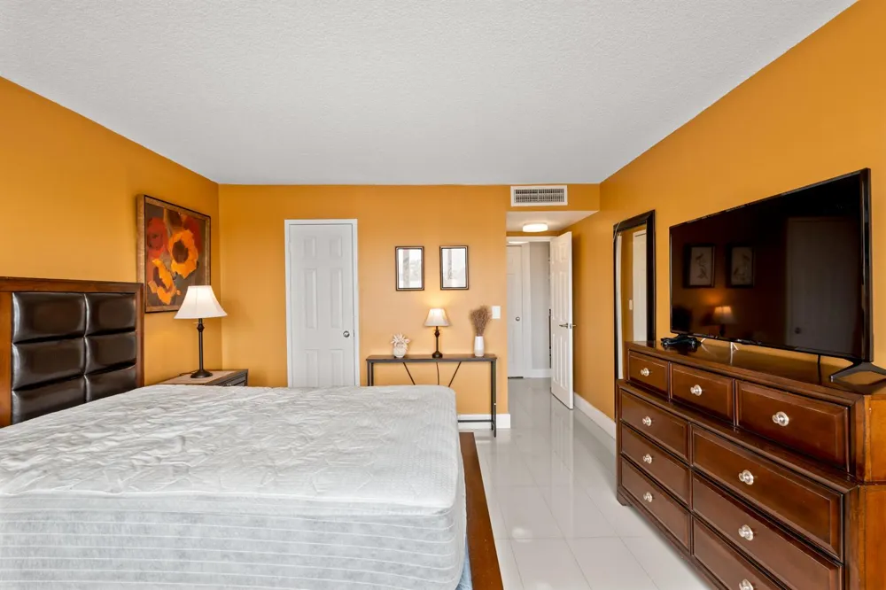 301 Golden Isles Drive #412 Hallandale Beach, FL 33009
