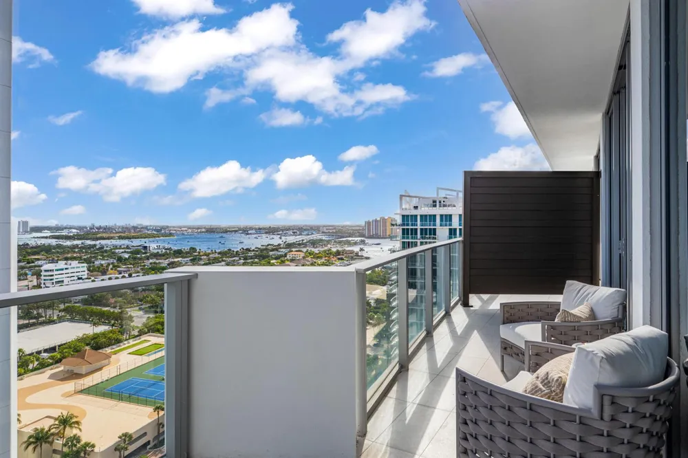 3100 Ocean Drive #Hph3 Riviera Beach, FL 33404